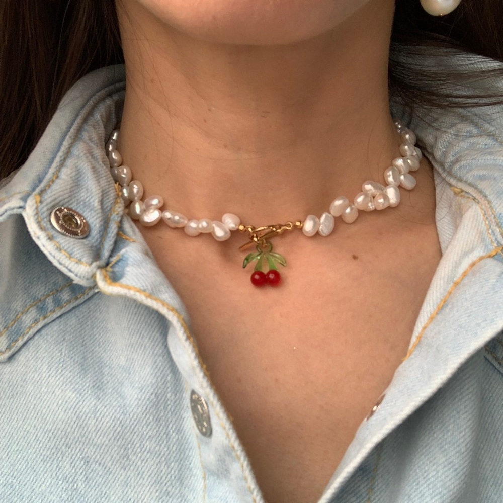 Meet your Posher, Sherry *top rated seller! *fast shipper!